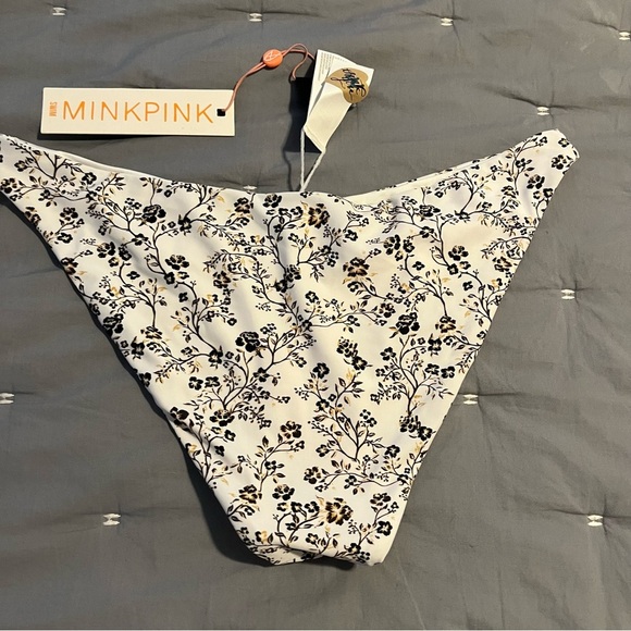 NWT MINK PINK - White Floral DAWSON TIE BIKINI SET M Top L Bottom - Picture 9 of 10